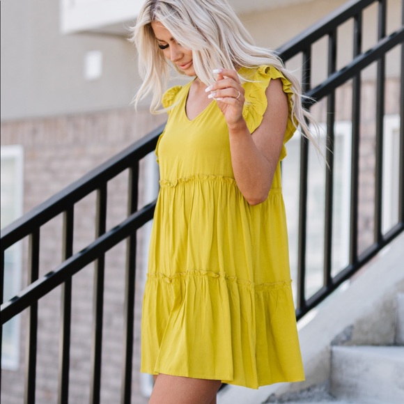 Zenana Call Me Later Tiered Mini Dress In Golden Wasabi - Picture 2 of 5